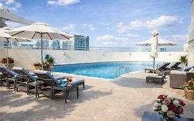 فندق جراند أكسلسيور البرشاء